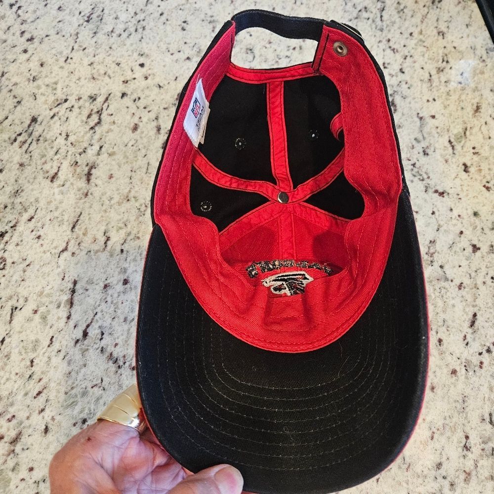 Atlanta Falcons Football NFL Team Apparel Adult Unisex Red / Black Cap / Hat - Picture 3 of 5